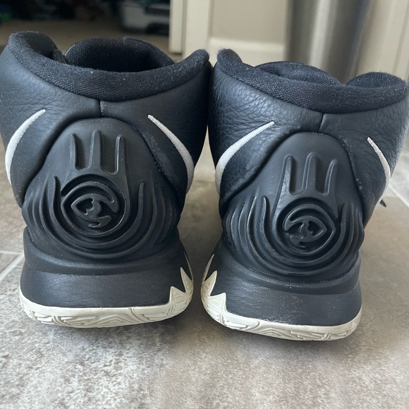 Kyrie 6 - Picture 2 of 5